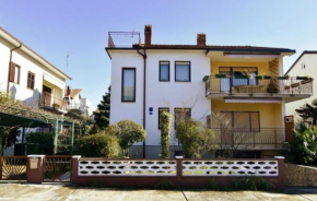 Klimatisierte Wohnung in Umag mit Grill, Garten und Terrasse